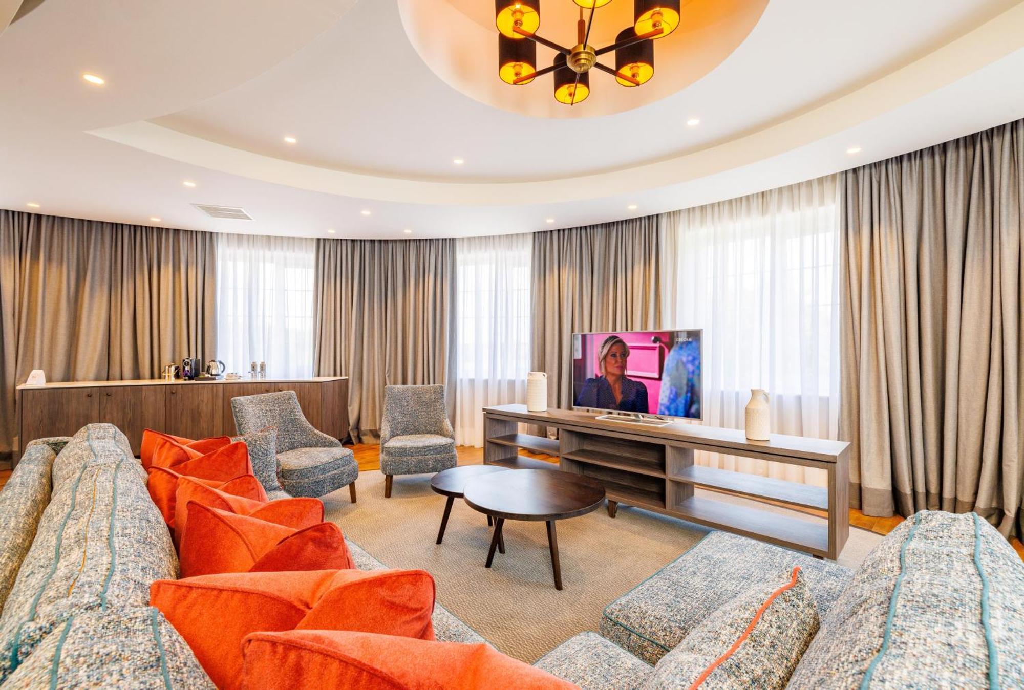 Mount Wolseley Hotel Spa & Golf Resort Tullow Bagian luar foto